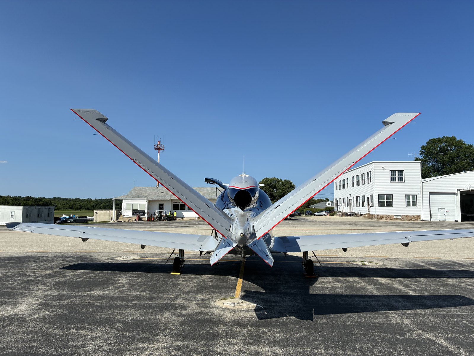 Cirrus Vision Jet SF50 very light jet for Long Island charter